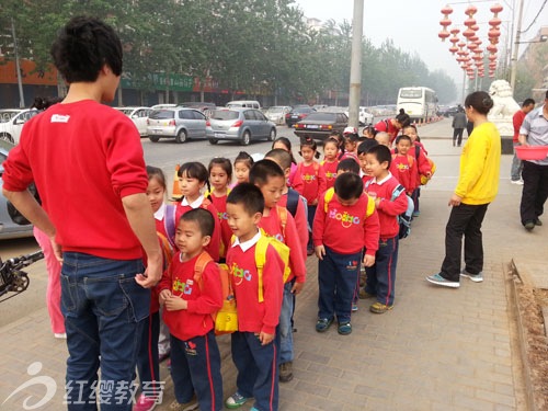 北京紅纓直營園百旺園大班幼兒參觀農(nóng)大附小