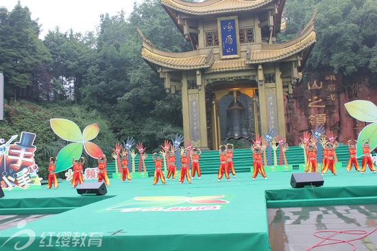 四川紅纓希望藝術(shù)幼兒園參加央視少兒頻道節(jié)目錄制