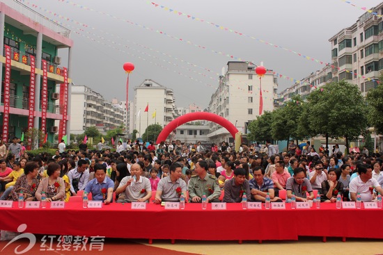 江西南昌紅纓澄湖藝術幼兒園舉辦五周年慶典