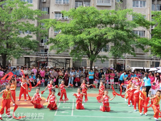 山東紅纓微湖監獄幼兒園舉辦六一親子聯歡會