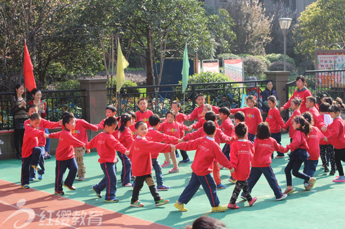 安徽合肥紅纓時代幼兒園舉辦陽光體育早操比賽