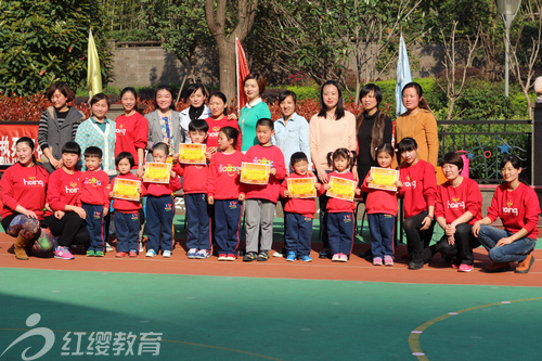 安徽合肥紅纓時代幼兒園舉辦陽光體育早操比賽