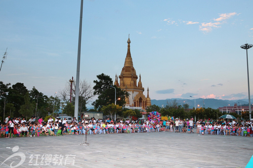 云南梁河紅纓開發區幼兒園慶六一親子同樂活動