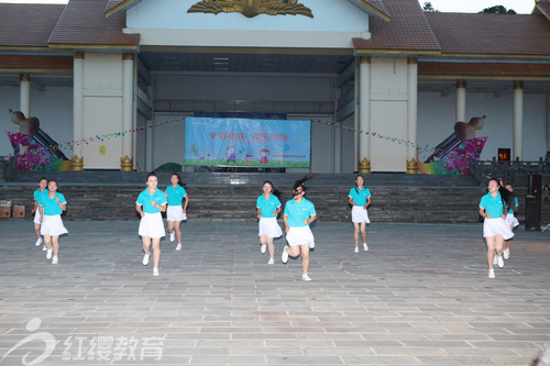 云南梁河紅纓開發區幼兒園慶六一親子同樂活動