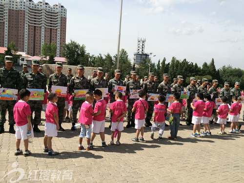 內蒙古呼和浩特紅纓快樂天使幼兒園參觀軍營活動 