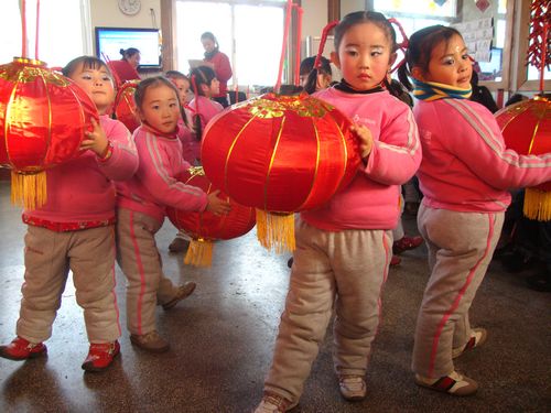 江蘇省徐州市新藝幼兒園慶新年“我長大一歲了”主題